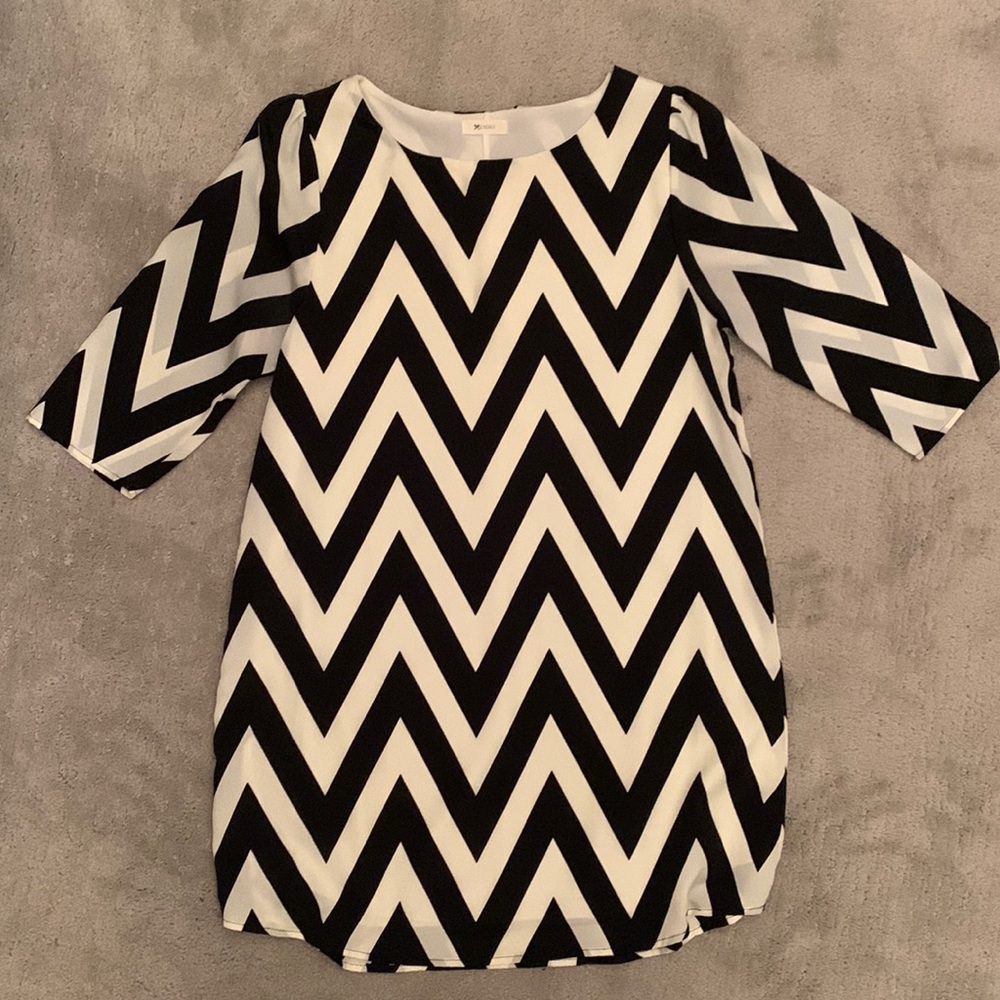 Everly Shift Dress